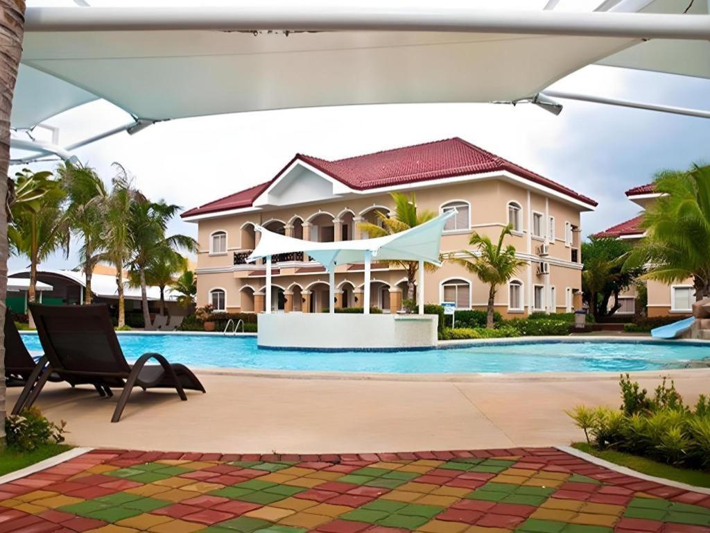 Moonbay Marina The Villas Olongapo Exterior photo