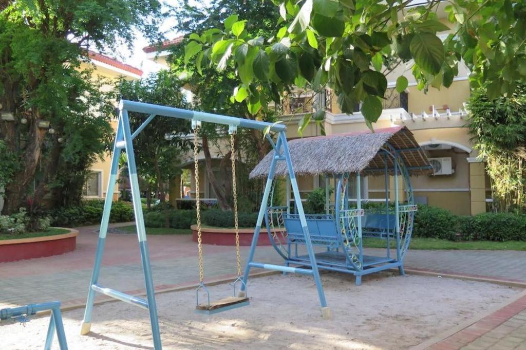 Moonbay Marina The Villas Olongapo Exterior photo