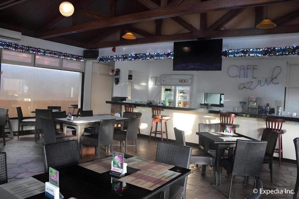 Moonbay Marina The Villas Olongapo Exterior photo