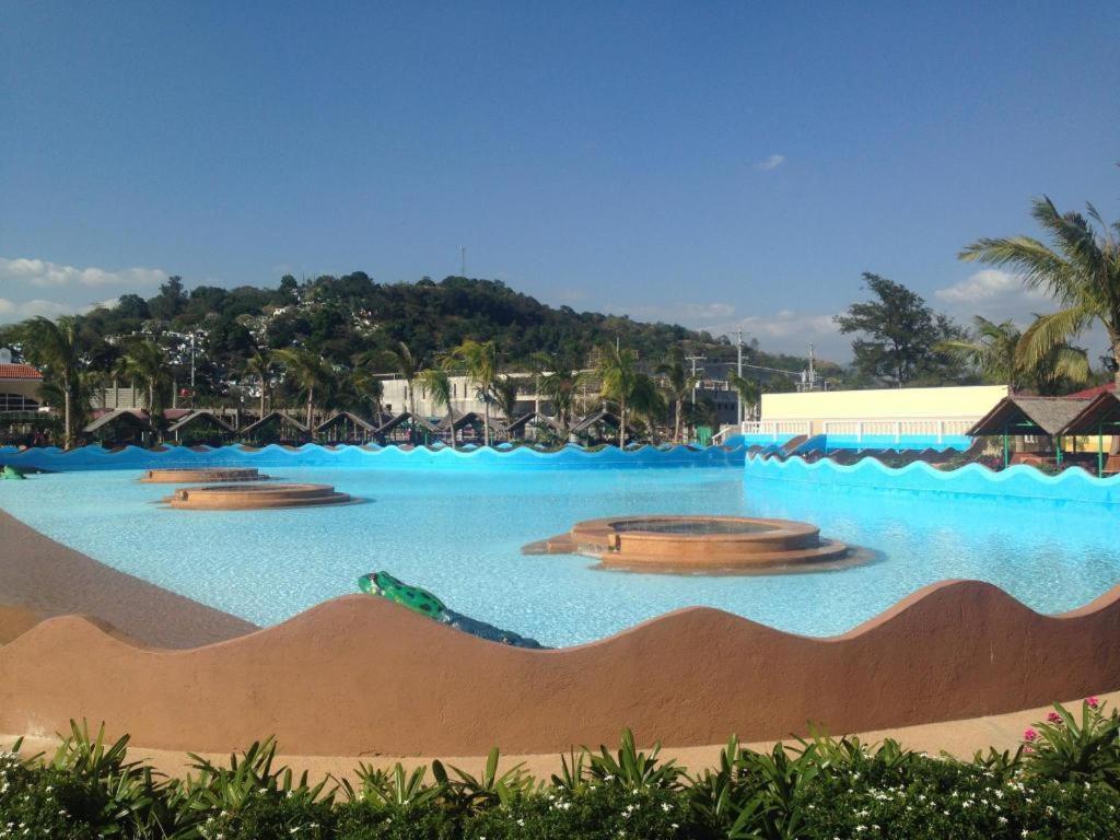 Moonbay Marina The Villas Olongapo Exterior photo