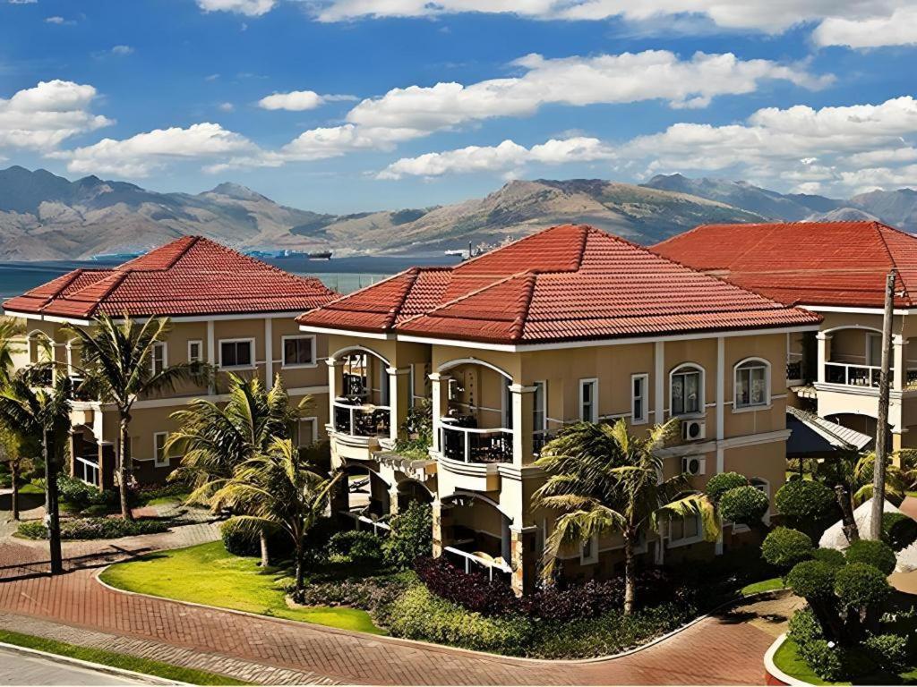 Moonbay Marina The Villas Olongapo Exterior photo